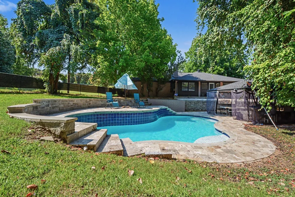 175 E Pleasant Run Road Cedar Hill, TX 75104