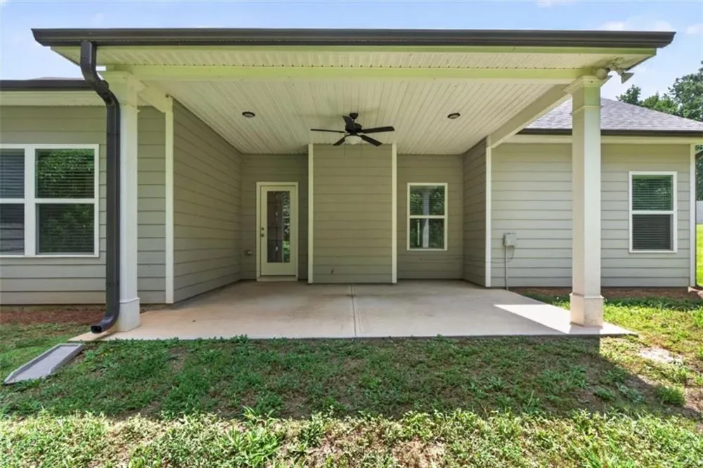 131 Holtz Drive Carrollton, GA 30117