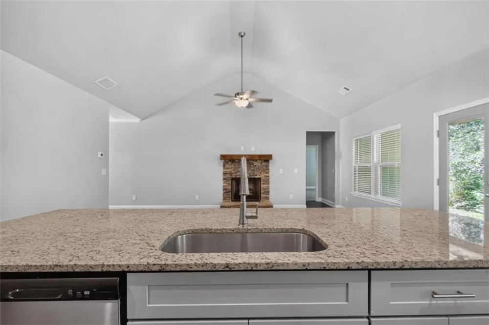131 Holtz Drive Carrollton, GA 30117