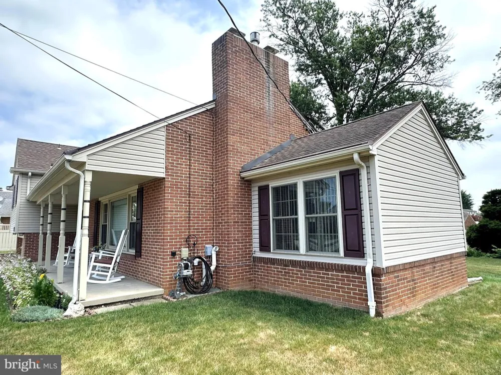 269 MCKINLEY AVENUE Hanover, PA 17331