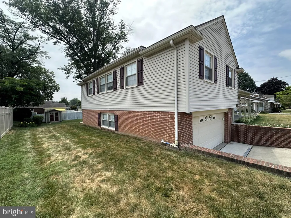 269 MCKINLEY AVENUE Hanover, PA 17331