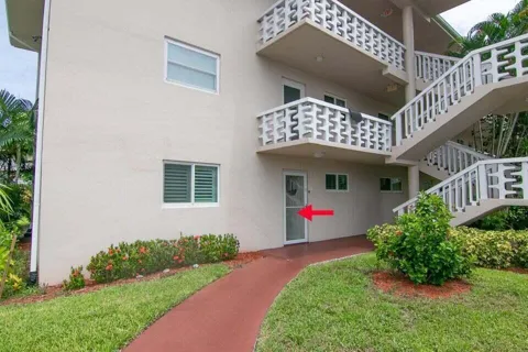 2812 Garden Drive S #101