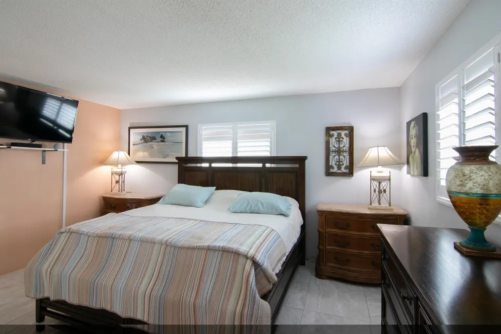 2812 Garden Drive S #101 