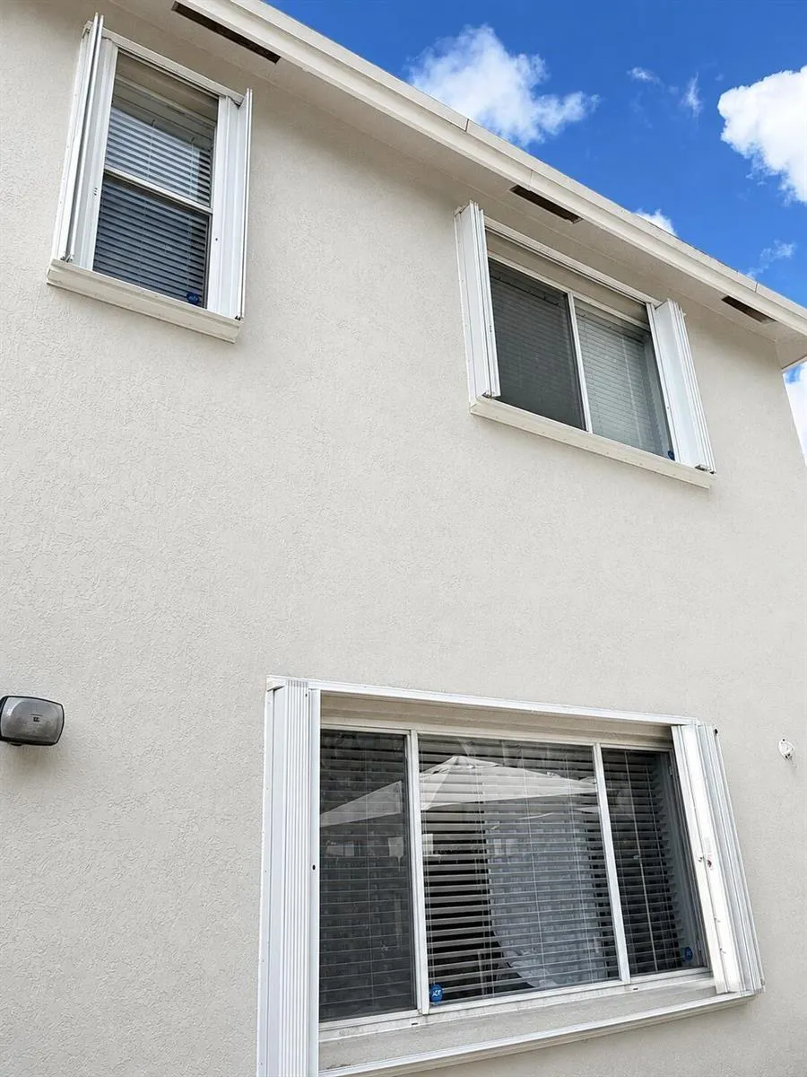 9491 STANLEY LANE Tamarac, FL 33321
