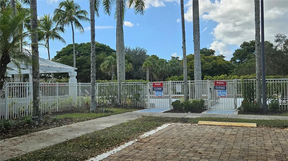 931 Lyons Rd #4102 Coconut Creek, FL 33063