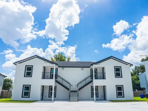 1725 CRYSTAL GROVE DRIVE #1727