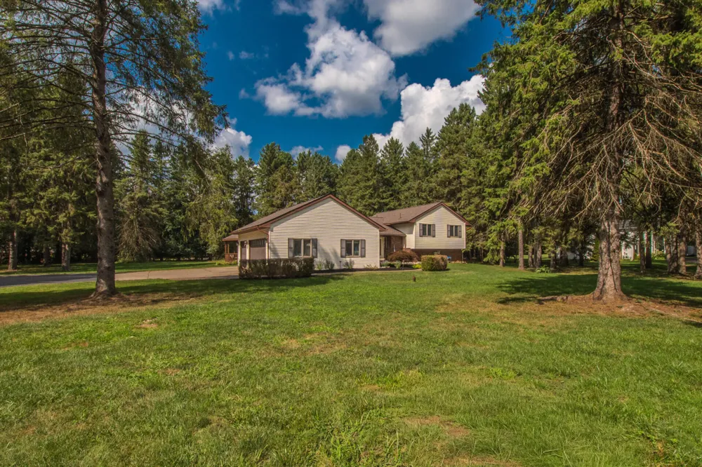 12575 Green Tree Trail Green Oak Township, MI 48178