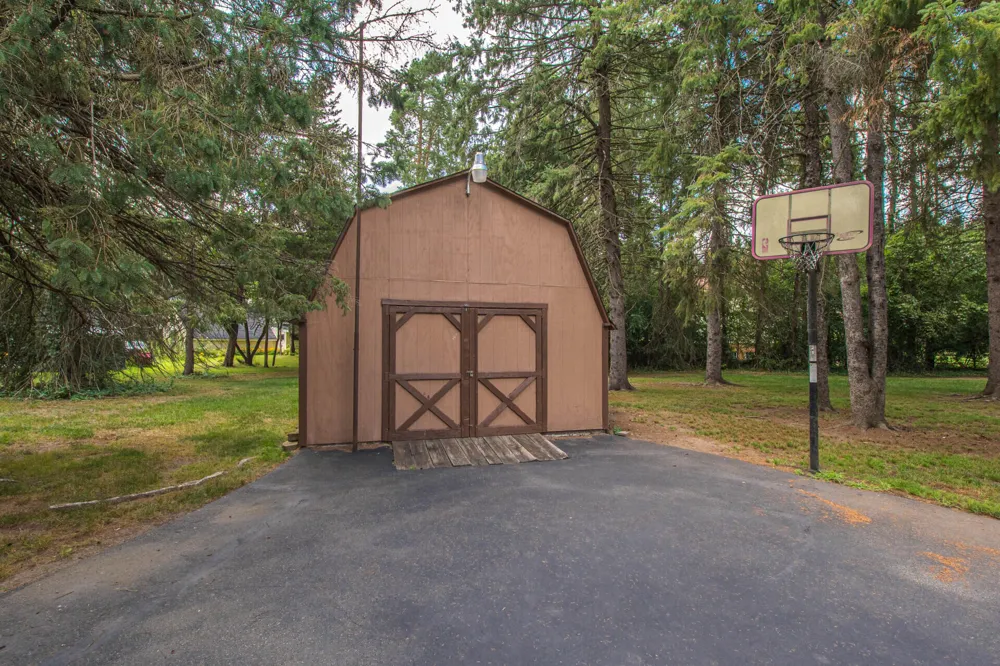 12575 Green Tree Trail Green Oak Township, MI 48178