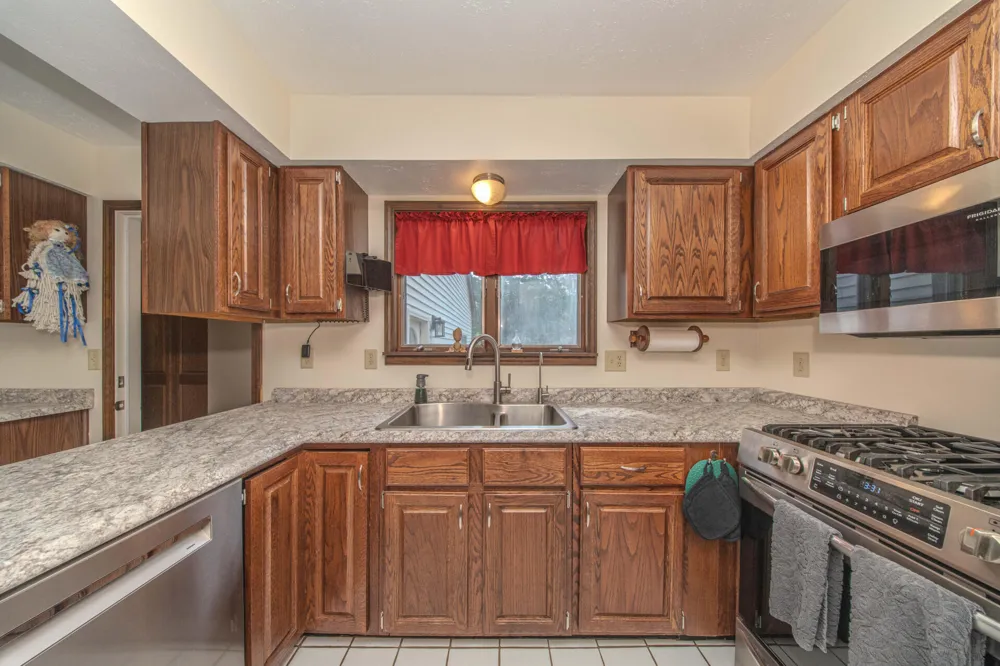 12575 Green Tree Trail Green Oak Township, MI 48178
