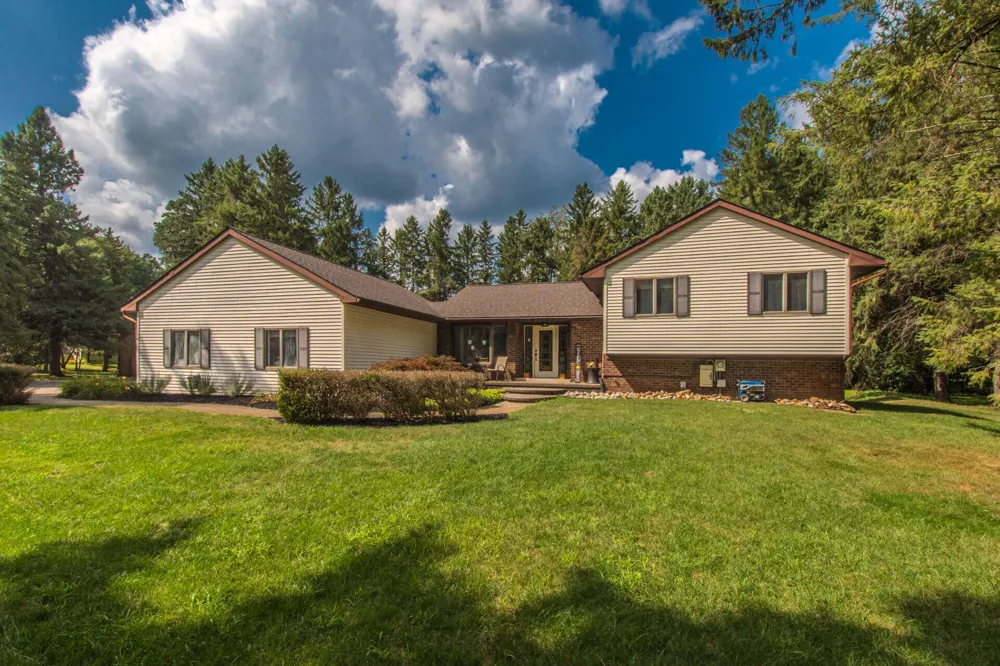 12575 Green Tree Trail Green Oak Township, MI 48178