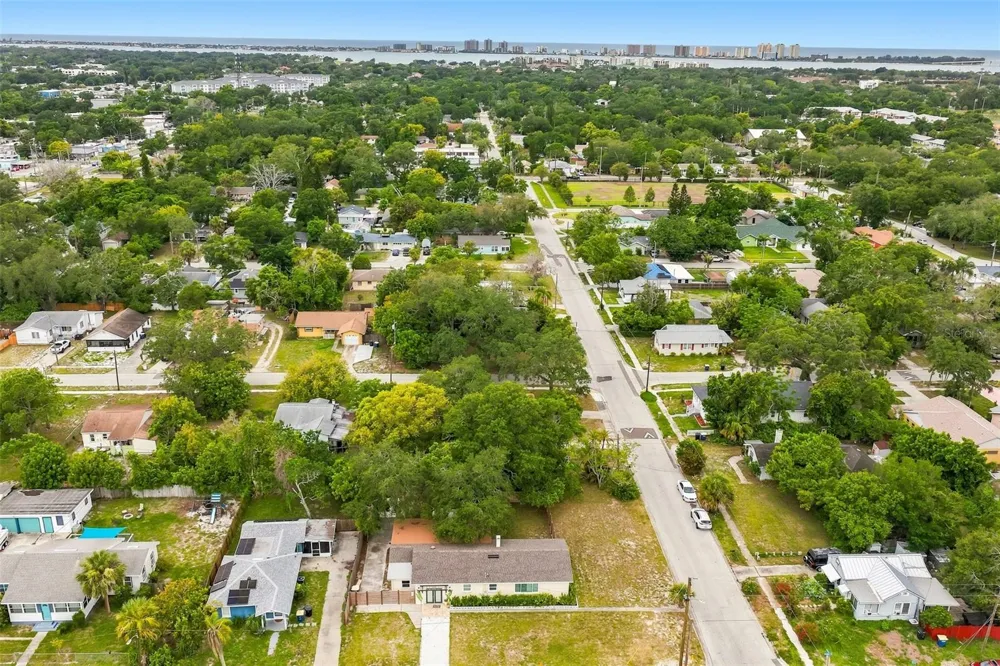1161 HOWARD STREET Clearwater, FL 33756