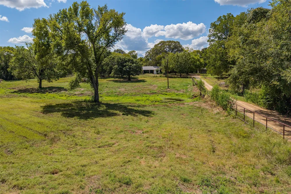 5250 Fm 2494 Athens, TX 75751