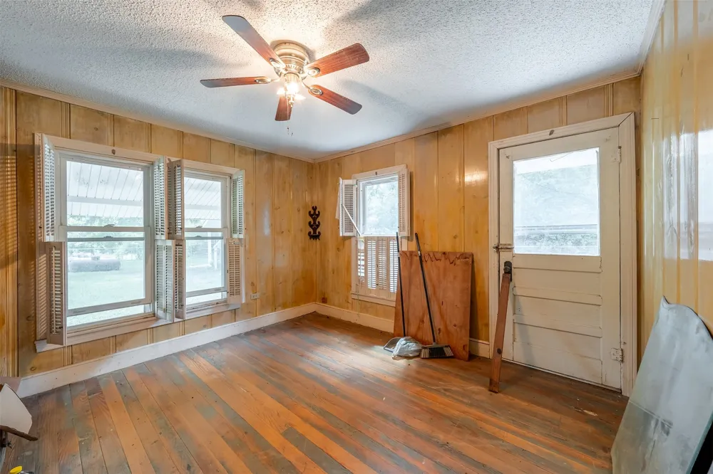 5250 Fm 2494 Athens, TX 75751