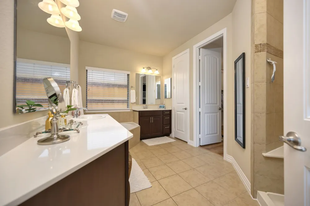 1133 Bentley Drive Roanoke, TX 76262
