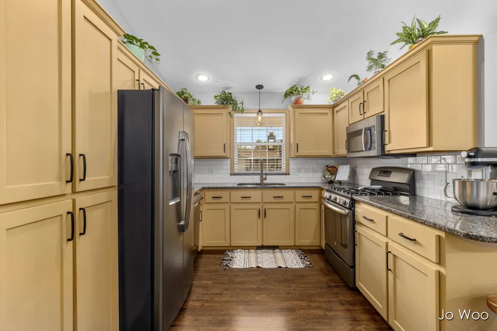 11395 Hunters Meadow Drive Allendale, MI 49401