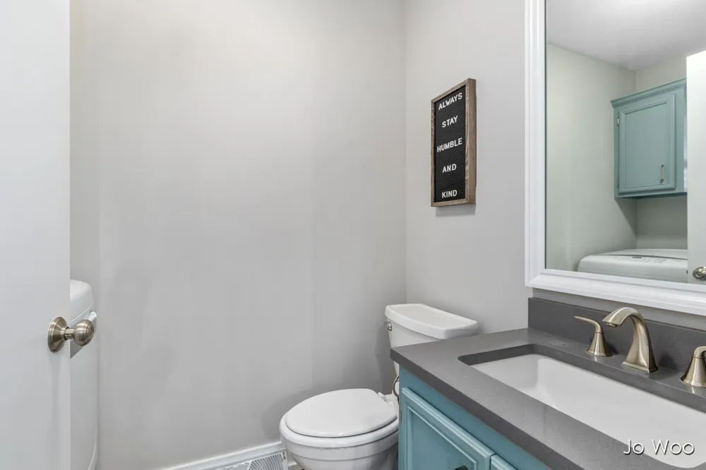 11395 Hunters Meadow Drive Allendale, MI 49401