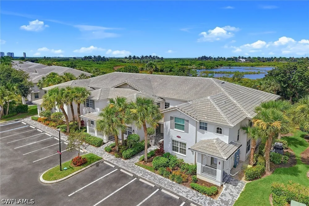 Whisper Trace Way #202 Naples, FL 34114