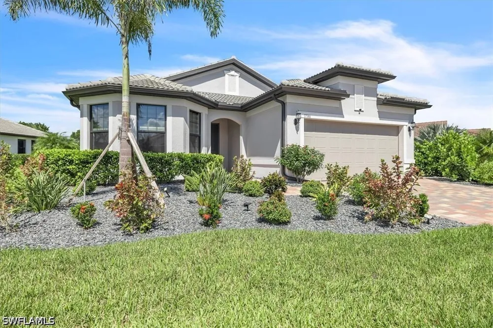 Oakstead Drive Alva, FL 33920