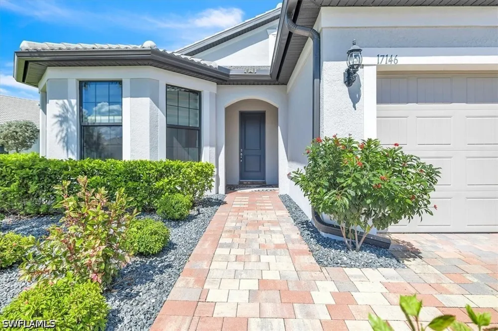 Oakstead Drive Alva, FL 33920