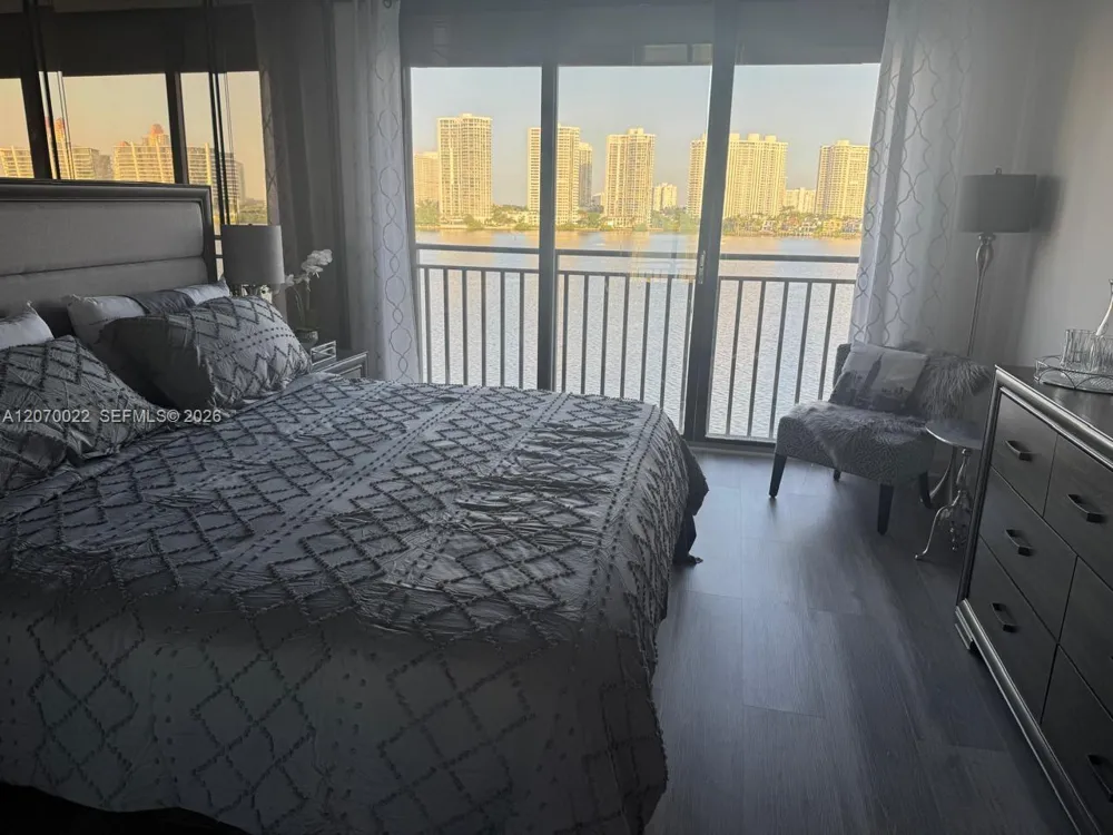 17720 Bay Rd #6C Sunny Isles Beach, FL 33160