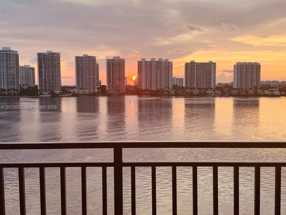 17720 Bay Rd #6C Sunny Isles Beach, FL 33160