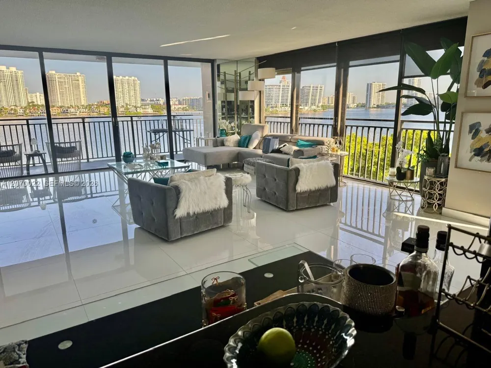 17720 Bay Rd #6C Sunny Isles Beach, FL 33160
