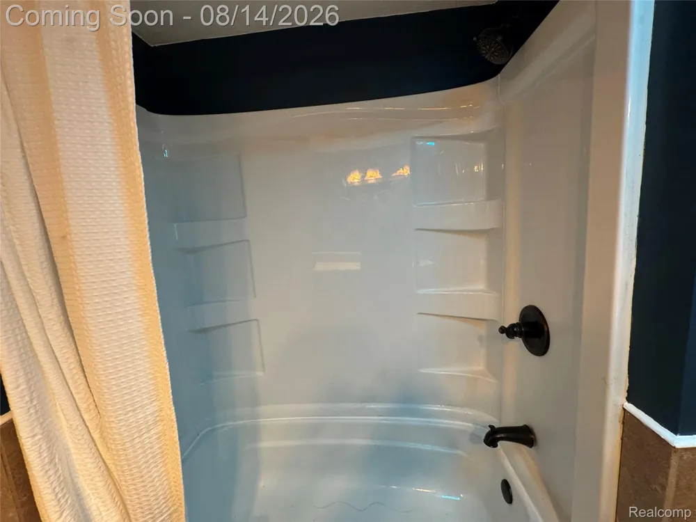 28747 West Road Huron Charter Township, MI 48164