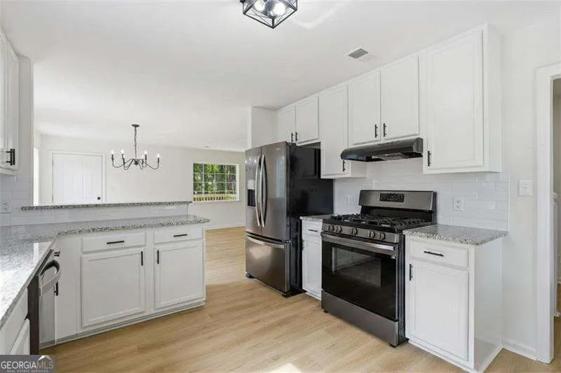 2772 Arctic CT Morrow, GA 30260
