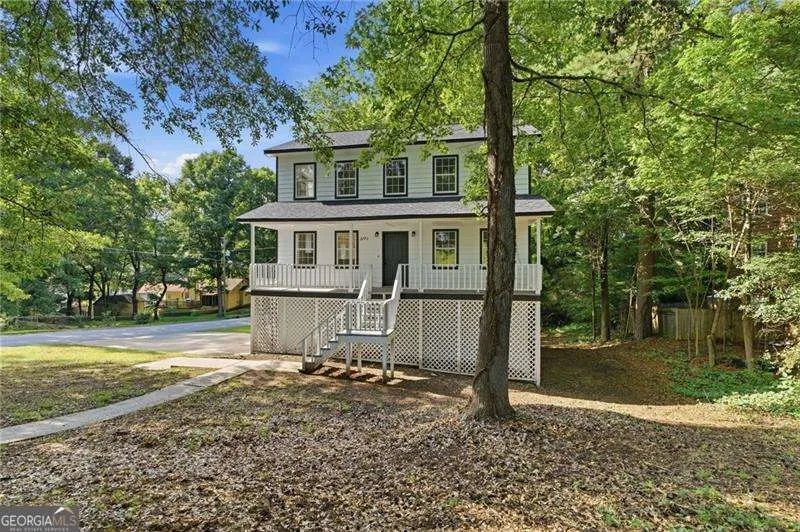 2772 Arctic CT Morrow, GA 30260