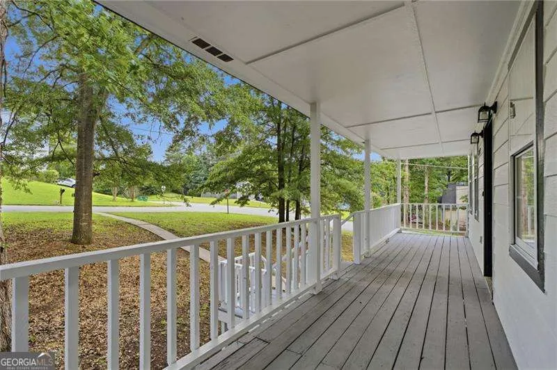 2772 Arctic CT Morrow, GA 30260
