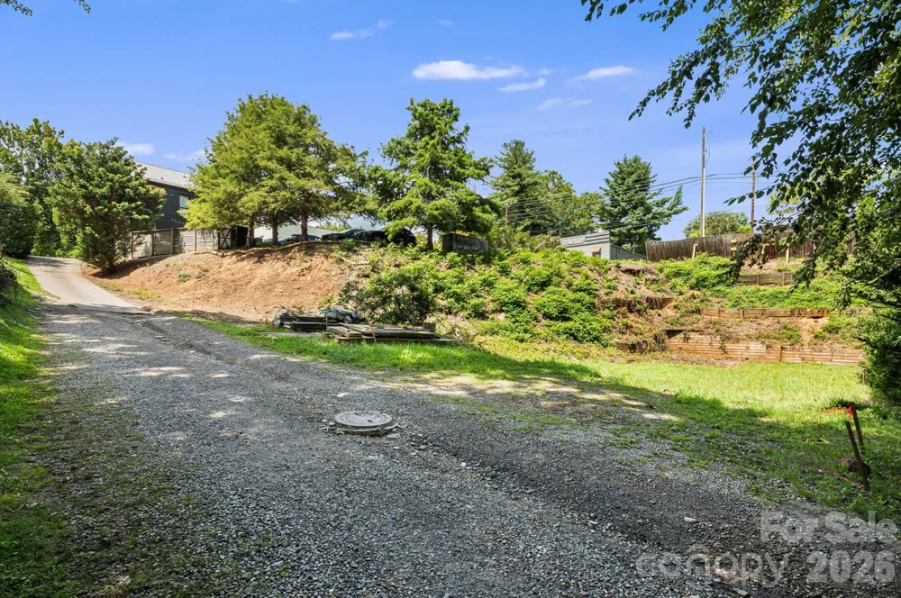 9999 Haywood Road Asheville, NC 28806