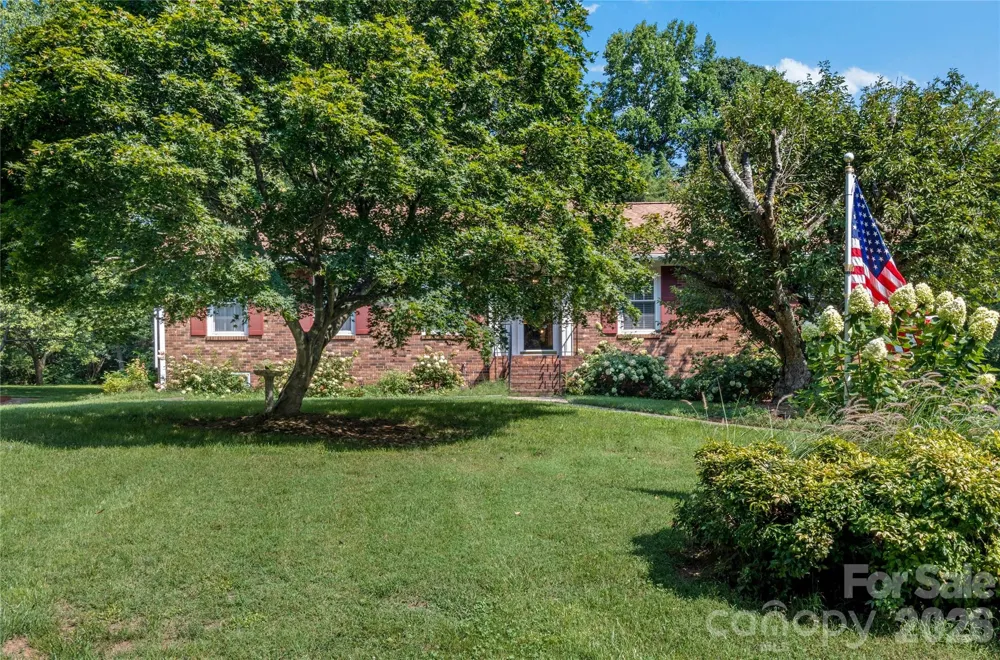 145 Stanwell Court Clemmons, NC 27012