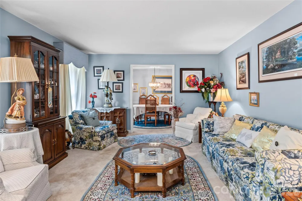 145 Stanwell Court Clemmons, NC 27012