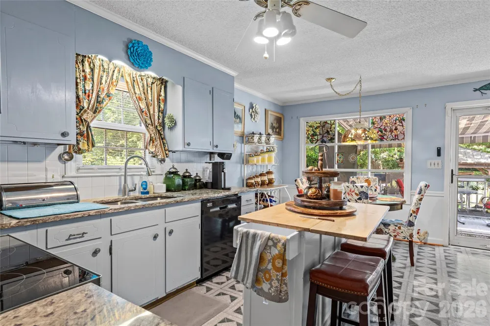 145 Stanwell Court Clemmons, NC 27012