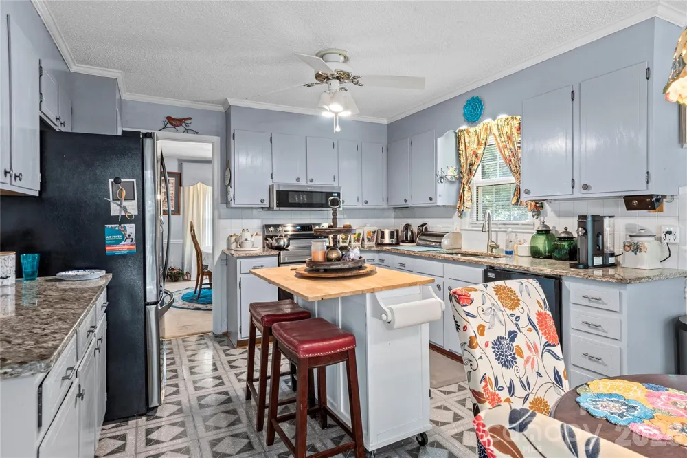 145 Stanwell Court Clemmons, NC 27012