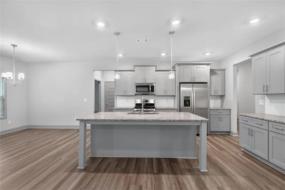 137 Holtz Drive Carrollton, GA 30117