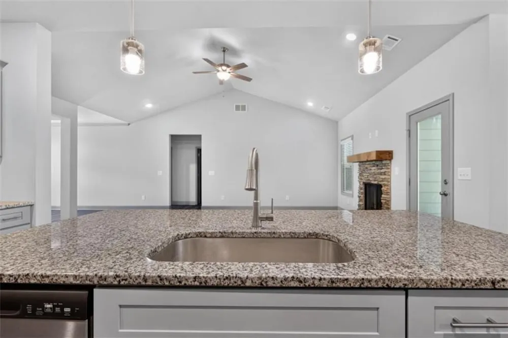 137 Holtz Drive Carrollton, GA 30117