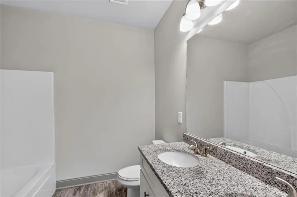 137 Holtz Drive Carrollton, GA 30117