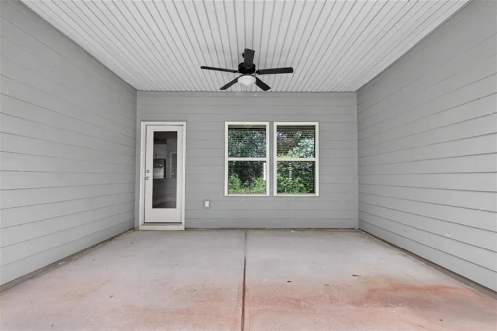 137 Holtz Drive Carrollton, GA 30117