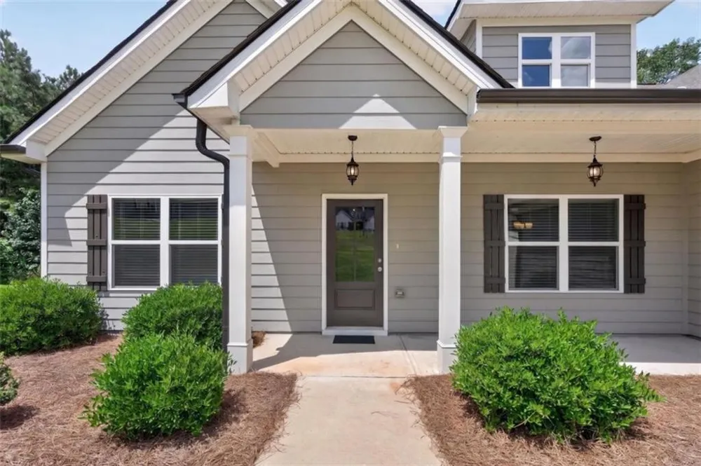 137 Holtz Drive Carrollton, GA 30117