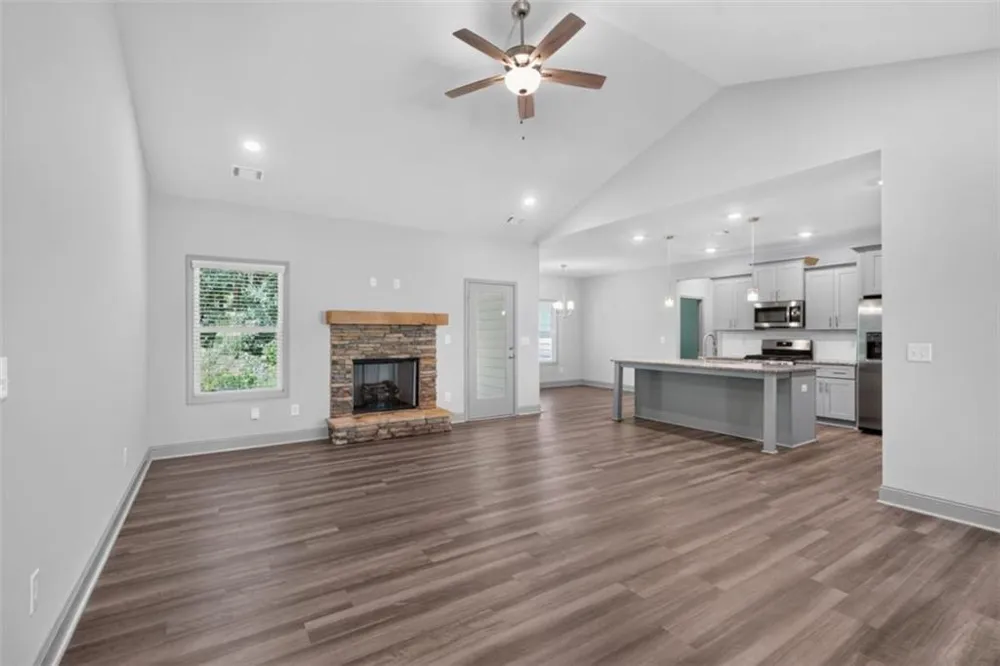 137 Holtz Drive Carrollton, GA 30117