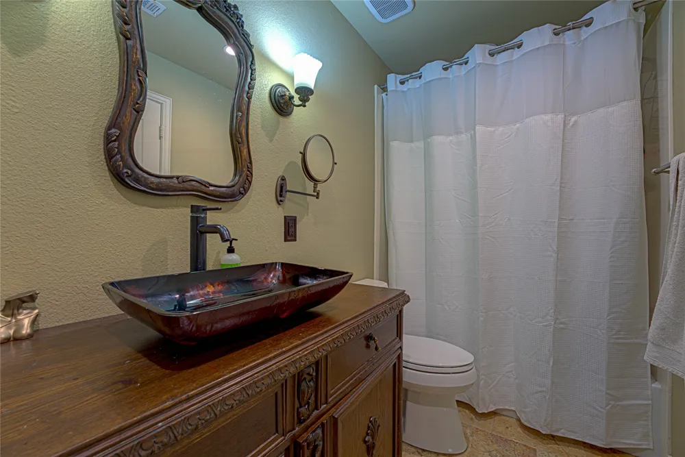 242 Ridgemont Drive Heath, TX 75126