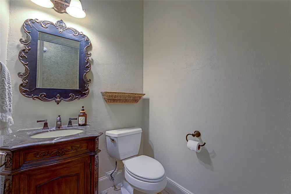 242 Ridgemont Drive Heath, TX 75126