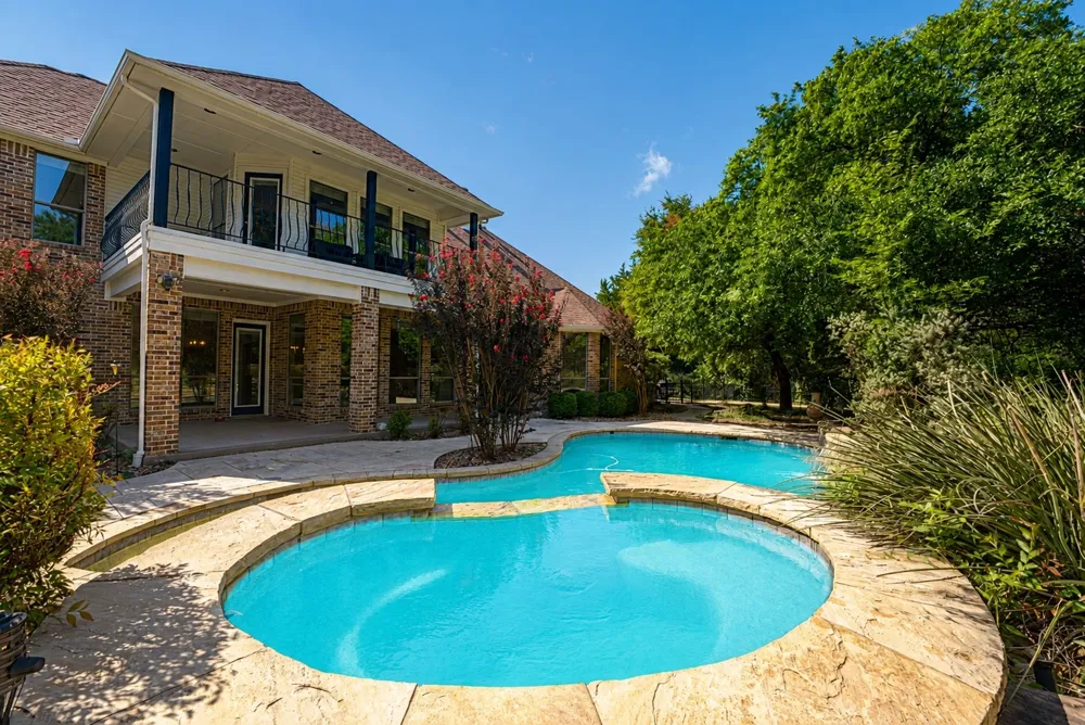 242 Ridgemont Drive Heath, TX 75126