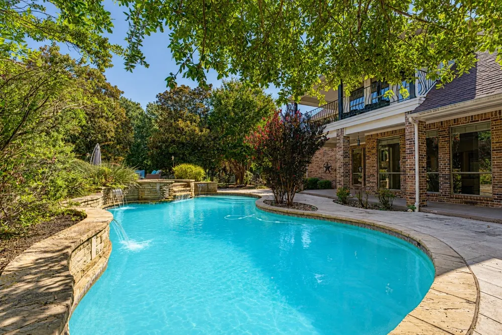 242 Ridgemont Drive Heath, TX 75126
