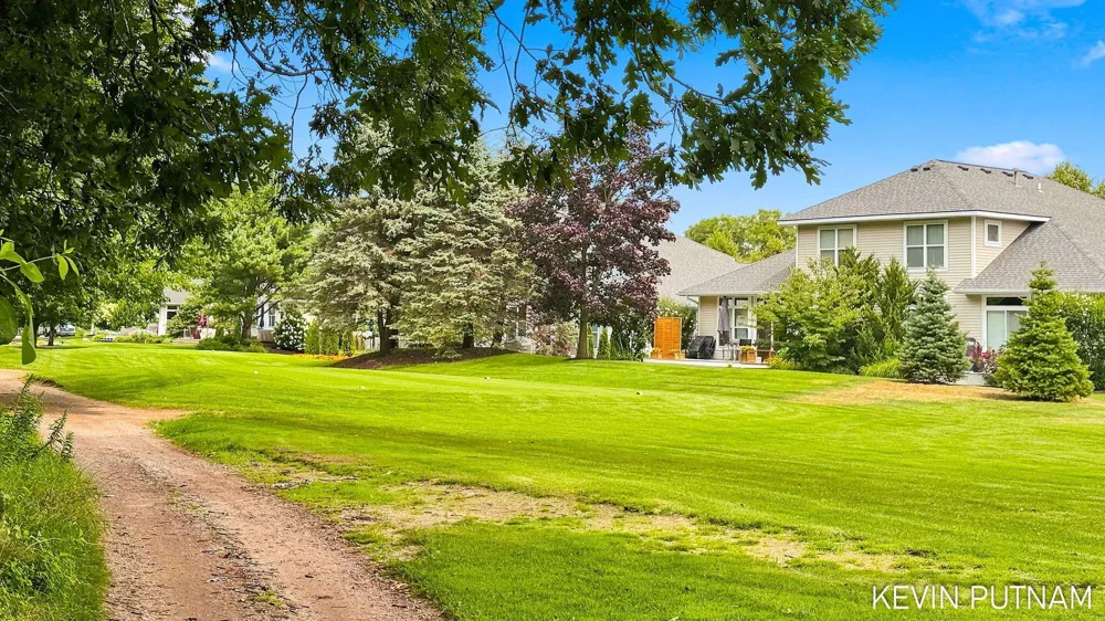 2 Clearview Lane V/L Saugatuck, MI 49453