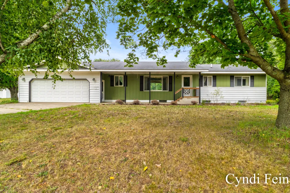 4144 30th Street Dorr, MI 49323