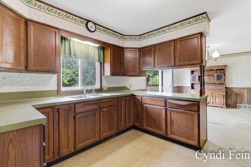 4144 30th Street Dorr, MI 49323