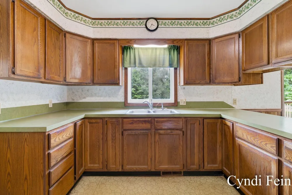 4144 30th Street Dorr, MI 49323