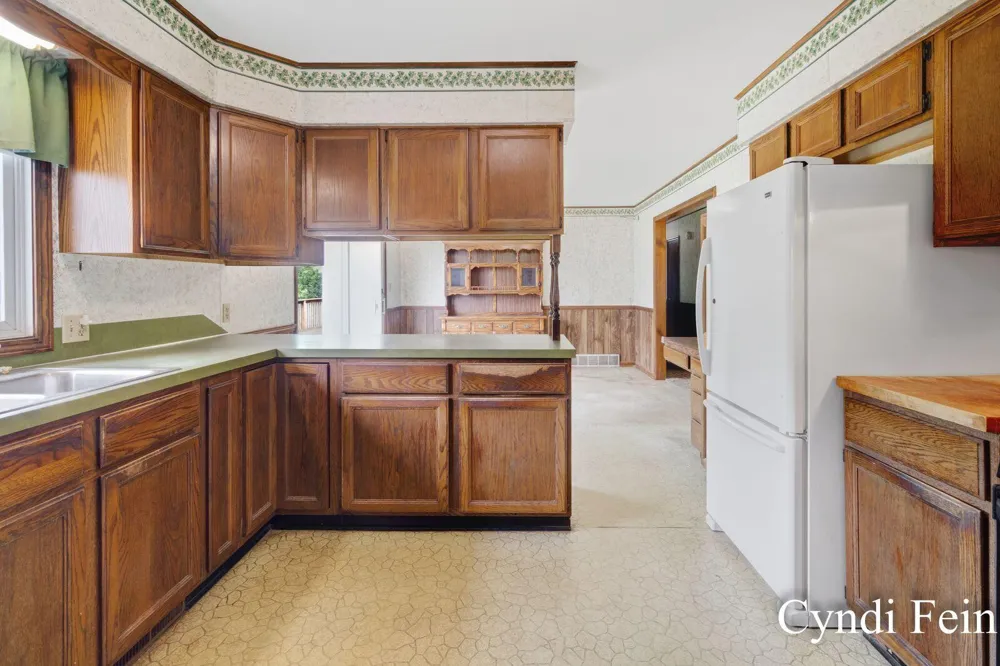 4144 30th Street Dorr, MI 49323